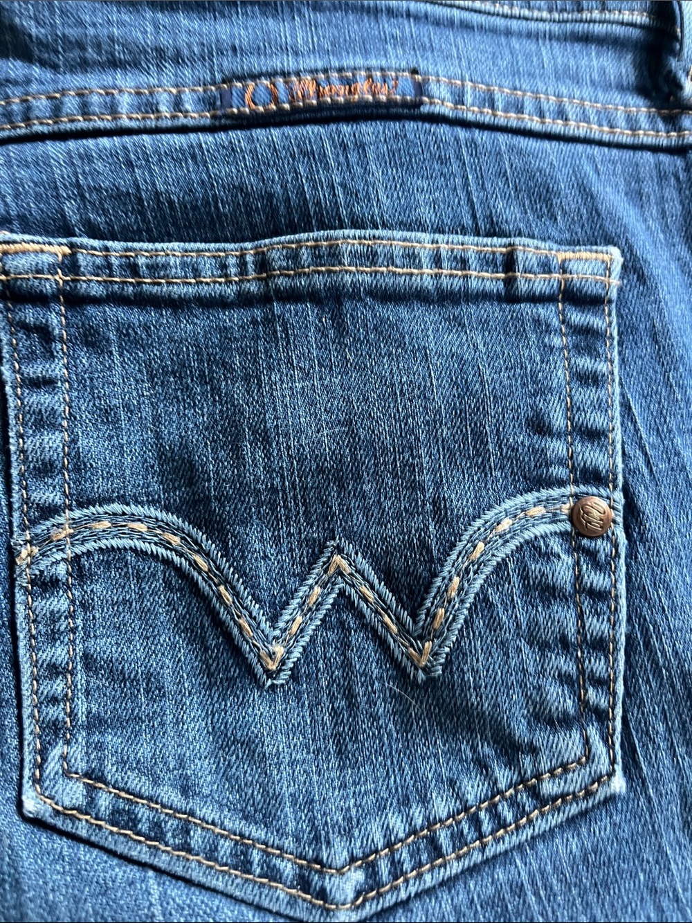 Wrangler Q-Baby Women's Blue Jeans